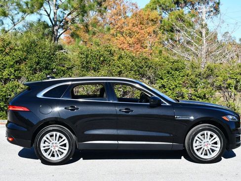 Used 2018 Jaguar F-PACE Prestige image 32