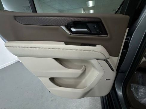 New 2026 GMC Yukon Denali w/ Sun & Power Step Package RWD image 9