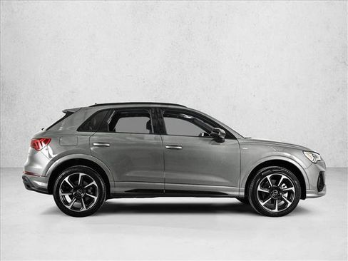 Certified 2025 Audi Q3 2.0T Premium Plus w/ Premium Plus Package image 4