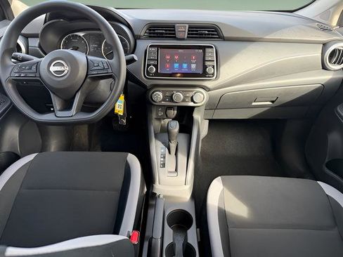 Used 2025 Nissan Versa S w/ Trunk Package image 20