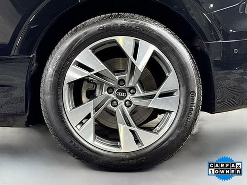 Used 2022 Audi e-tron Premium w/ Convenience Plus Package image 31