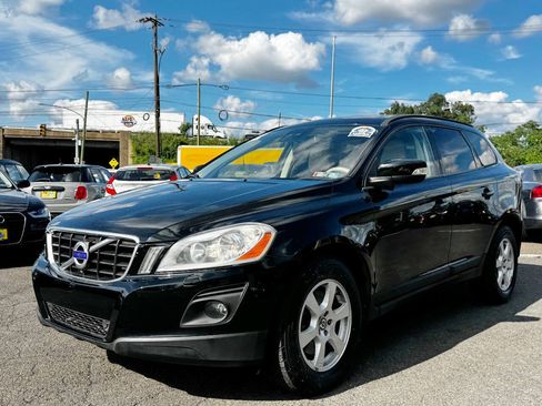 Used 2010 Volvo XC60 3.2 AWD/4WD image 2