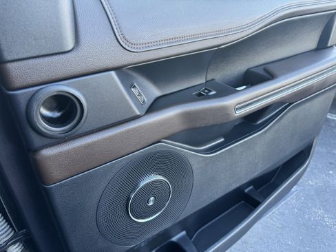 Used 2021 Ford Expedition King Ranch image 16