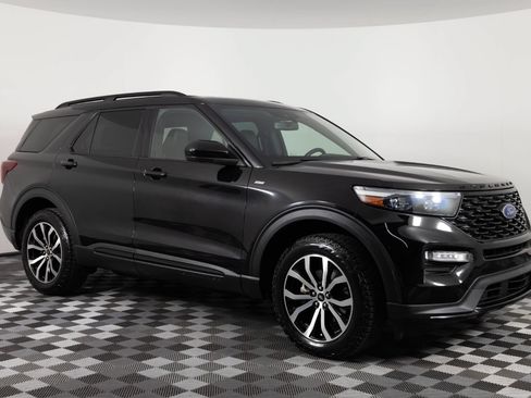 Used 2022 Ford Explorer ST-Line w/ Class IV Trailer Tow Package AWD/4WD image 10
