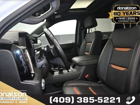 Used 2024 GMC Sierra 1500 AT4 w/ Technology Package AWD/4WD image 9