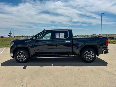 Used 2022 GMC Sierra 1500 SLT AWD/4WD image 6