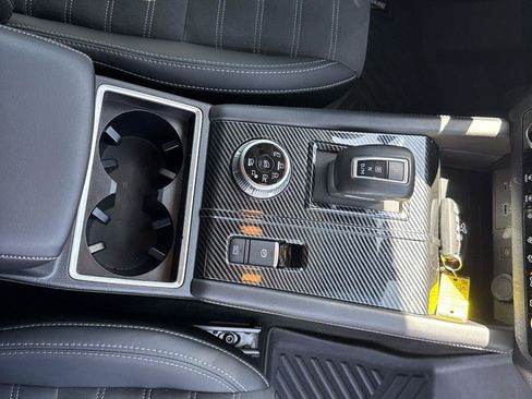 Used 2024 Mitsubishi Outlander SE AWD/4WD image 31