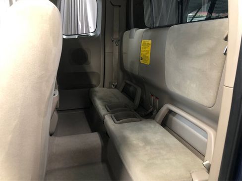 Used 2006 Toyota Tacoma PreRunner image 10