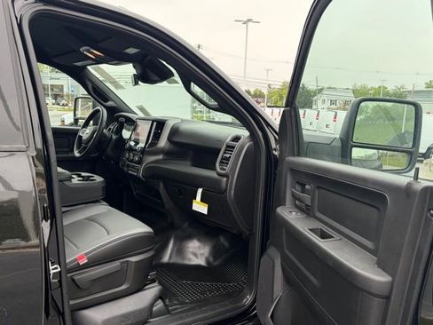 New 2026 RAM 3500 Tradesman AWD/4WD image 28