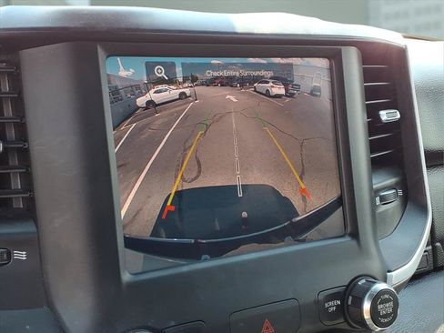 Used 2022 RAM 1500 Big Horn AWD/4WD image 4