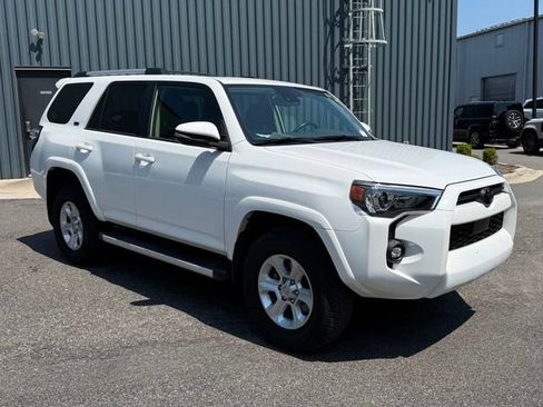 Used 2023 Toyota 4Runner SR5 Premium w/ Moonroof Package AWD/4WD image 7