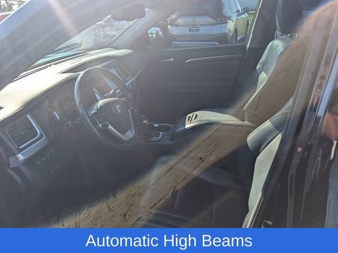 Used 2015 Toyota Highlander Limited Platinum AWD/4WD image 14