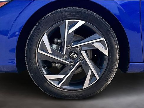 Used 2024 Hyundai Elantra SEL w/ Convenience Package FWD image 32