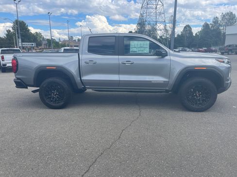 New 2026 GMC Canyon Elevation image 4