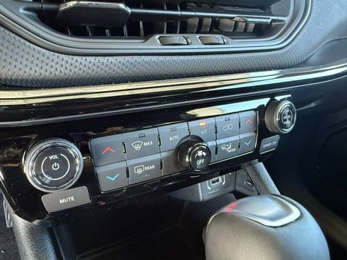 New 2026 Jeep Compass Limited image 17