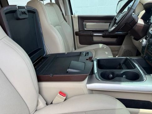 Used 2017 RAM 1500 Laramie w/ Convenience Group AWD/4WD image 22