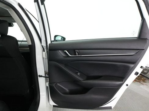 Used 2022 Honda Accord Hybrid image 41