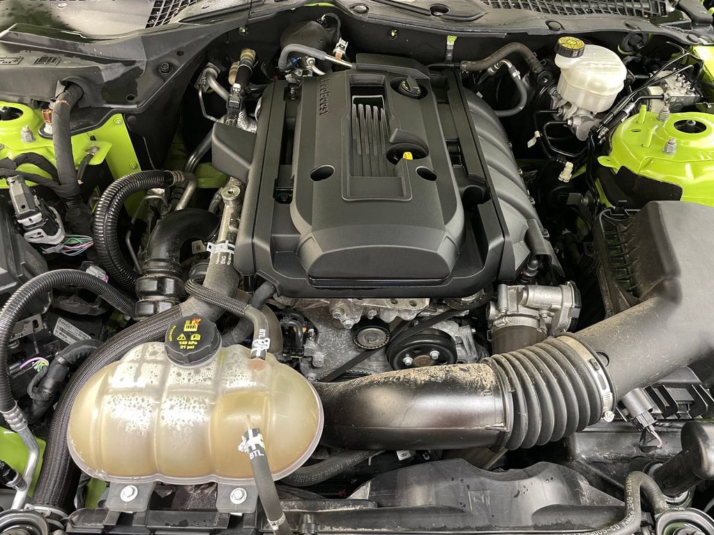 Used 2020 Ford Mustang Coupe w/ Equipment Group 101A RWD image 40