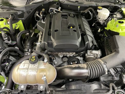 Used 2020 Ford Mustang Coupe w/ Equipment Group 101A RWD image 40