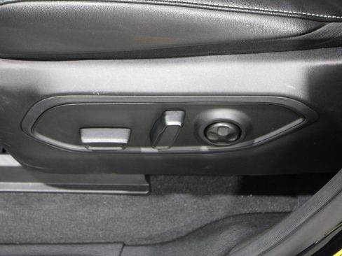 Used 2023 Jeep Grand Cherokee Limited w/ Black Appearance Package image 5