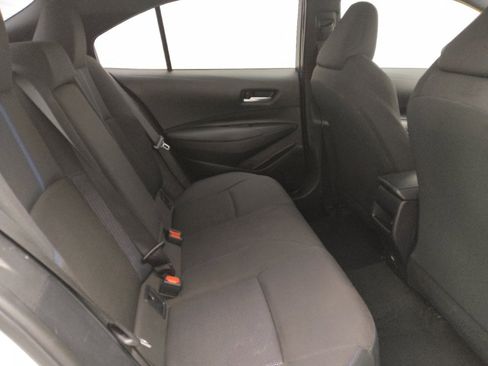 Used 2022 Toyota Corolla SE image 19