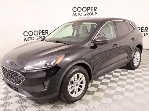 Used 2022 Ford Escape SE image 9