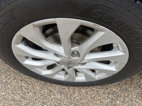 Certified 2019 Nissan Sentra SV w/ All Weather Package image 39