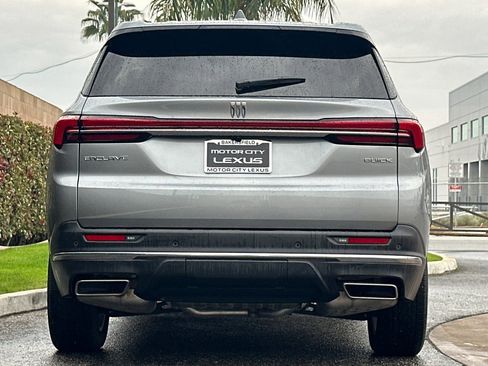 Used 2025 Buick Enclave Preferred image 5