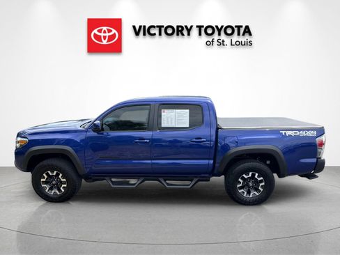 Used 2023 Toyota Tacoma TRD Off-Road w/ Black Out Package (TMS) AWD/4WD image 6