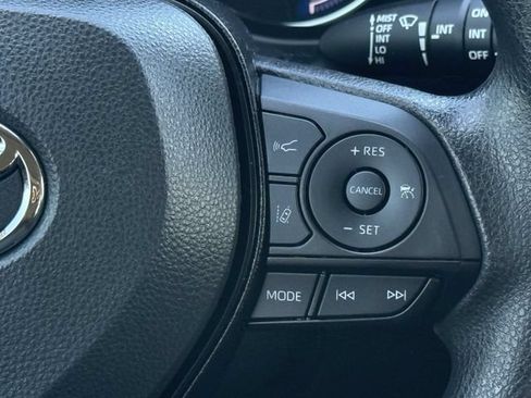 Used 2025 Toyota RAV4 XLE w/ Convenience Package AWD/4WD image 13