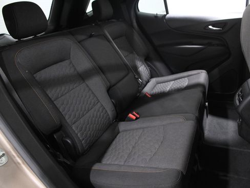 Used 2019 Chevrolet Equinox LT image 17