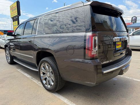 Used 2016 GMC Yukon XL Denali w/ Open Road Package AWD/4WD image 7