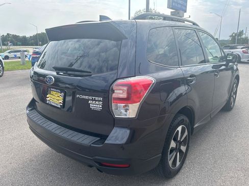Used 2017 Subaru Forester 2.5i Premium AWD/4WD image 5