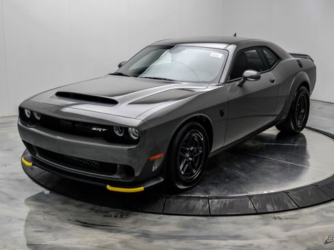 Used 2023 Dodge Challenger SRT Hellcat Redeye RWD image 6