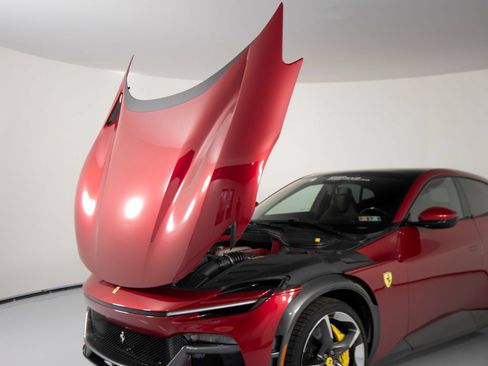 Used 2025 Ferrari Purosangue AWD/4WD image 58