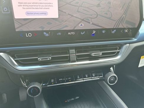 Used 2026 Chevrolet Equinox EV LT image 16