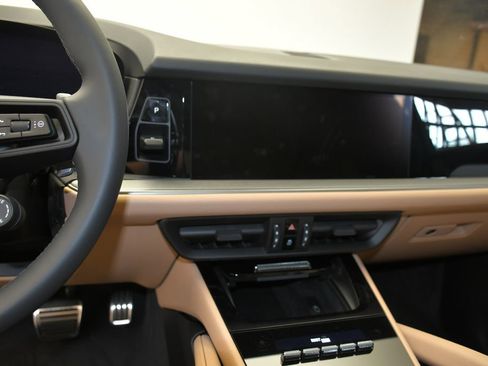 New 2026 Porsche Cayenne S AWD/4WD image 28