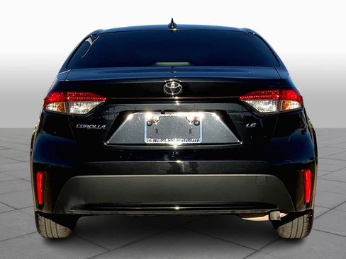 Used 2021 Toyota Corolla LE FWD image 5