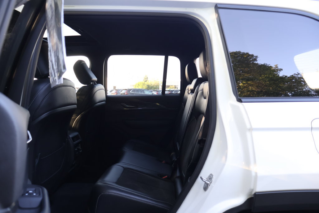 Used 2023 Jeep Grand Cherokee Altitude AWD/4WD image 45