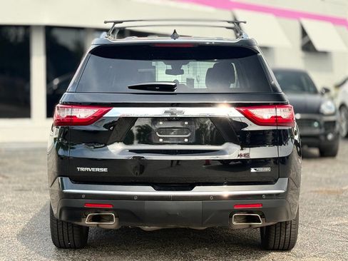 Used 2018 Chevrolet Traverse Premier w/ Driver Confidence II Package FWD image 6