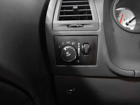 Used 2012 Dodge Challenger SRT8 w/ Premium Sound Group RWD image 31