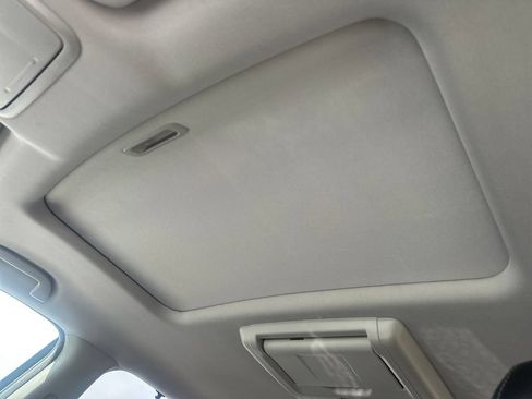 Used 2017 Honda Pilot Touring image 17