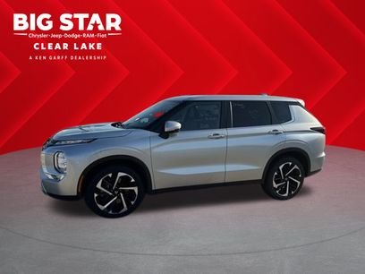 Used 2024 Mitsubishi Outlander SE