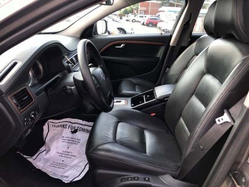 Used 2010 Volvo XC70 3.2 image 19