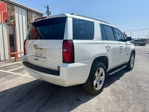 Used 2015 Chevrolet Tahoe LT w/ Luxury Package RWD image 3