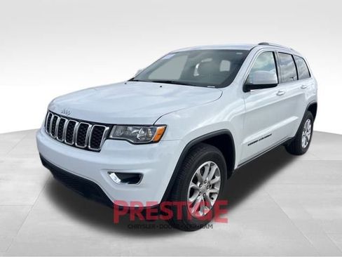 Used 2021 Jeep Grand Cherokee Laredo image 10