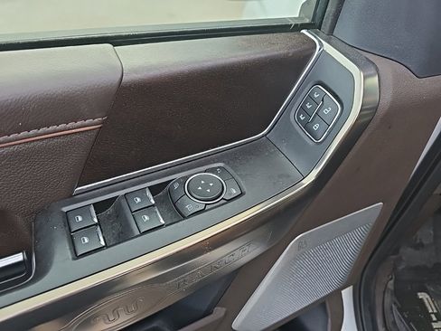 Used 2021 Ford F150 King Ranch w/ FX4 Off-Road Package image 8