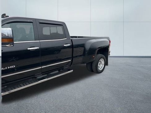 Used 2019 GMC Sierra 3500 Denali w/ Duramax Plus Package image 4