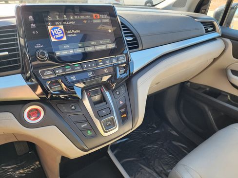 Used 2018 Honda Odyssey EX-L image 16