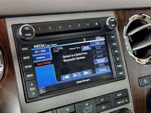 Used 2011 Ford F350 Lariat w/ Lariat Ultimate Pkg AWD/4WD image 15
